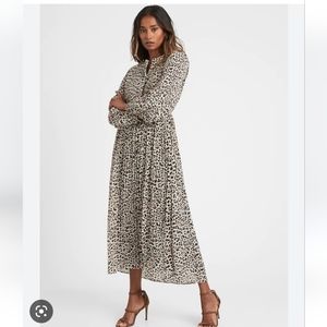 ☀️NWT* Banana Republic Cheetah Print Pleated Dress* Size Large Tall